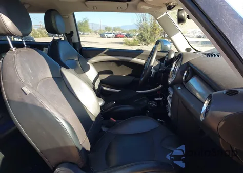 2008 Mini Cooper S Clubman из США, поврежденный, VIN WMWMM33518TP87059